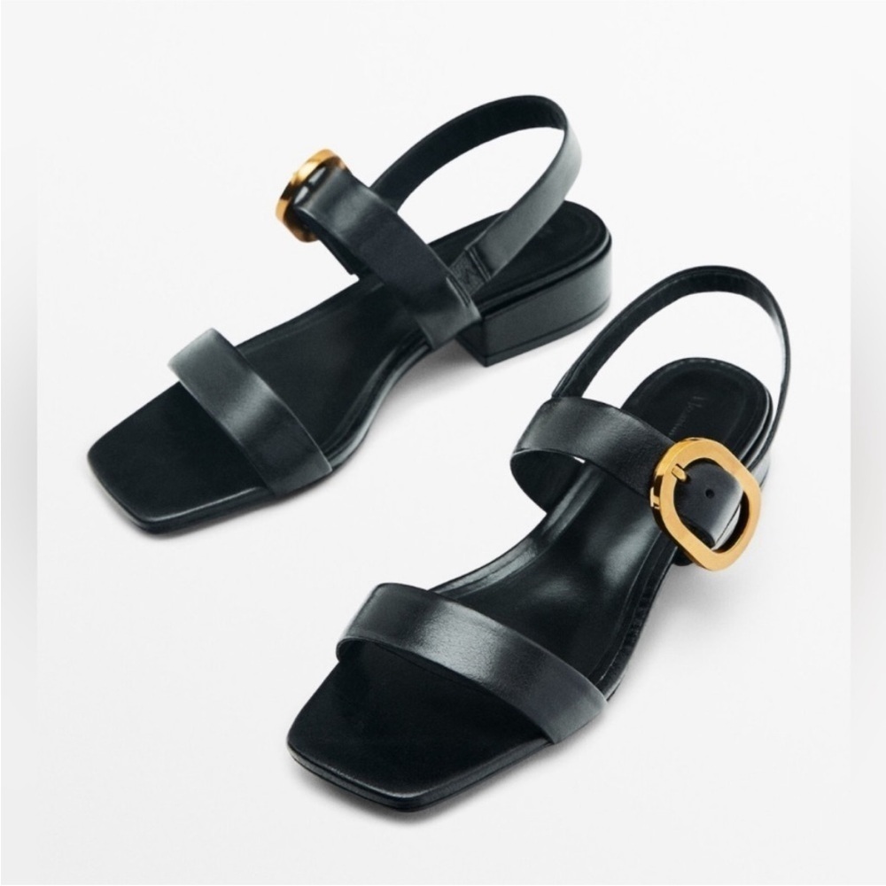 NWT. Massimo Dutti Black Leather Sandals with Buckle Detail. Size 6.